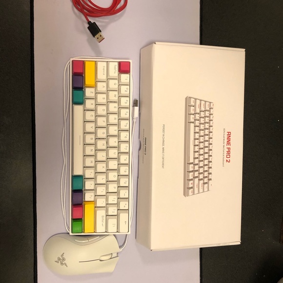 Selling Keyboard,Mouse Pad and Mouse - Picture 1 of 7